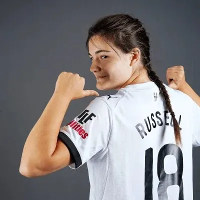 WOMEN NEWS: Defender Russell links up with the Ewes