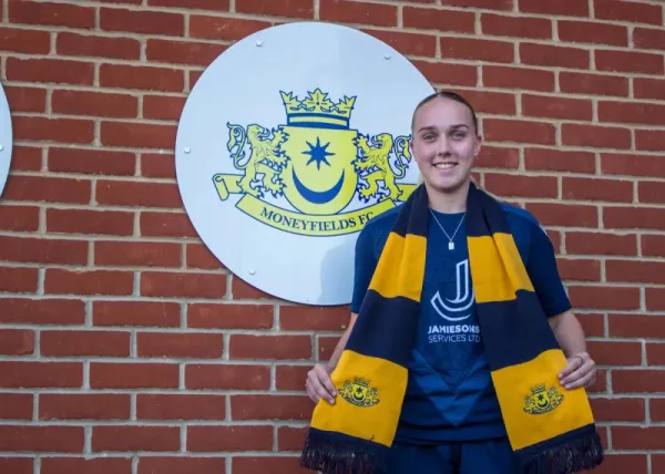 Ella Humphrey Makes Moneys Women Move