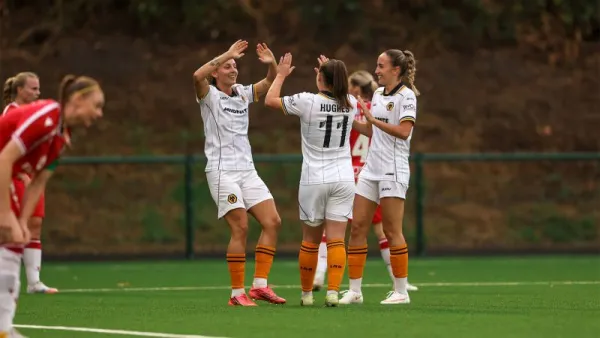 Women's friendly abandoned with Wolves ahead